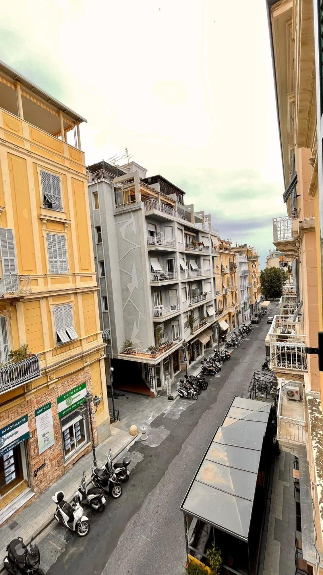 Nonna'S Affittacamere Sanremo Exterior foto